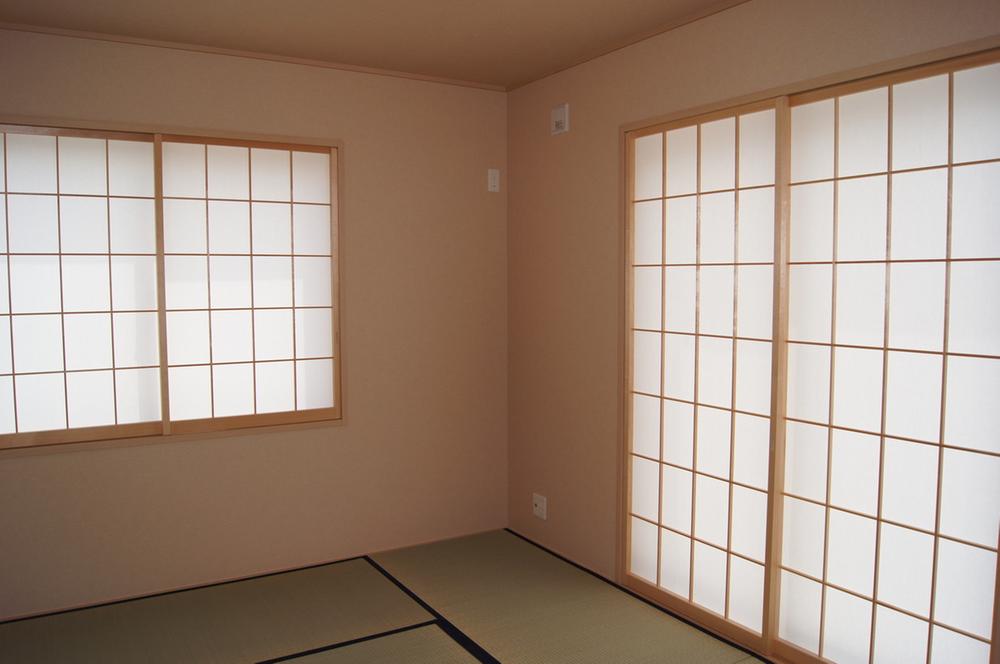 Non-living room. 8 Building Japanese-style room (June 2013) Shooting