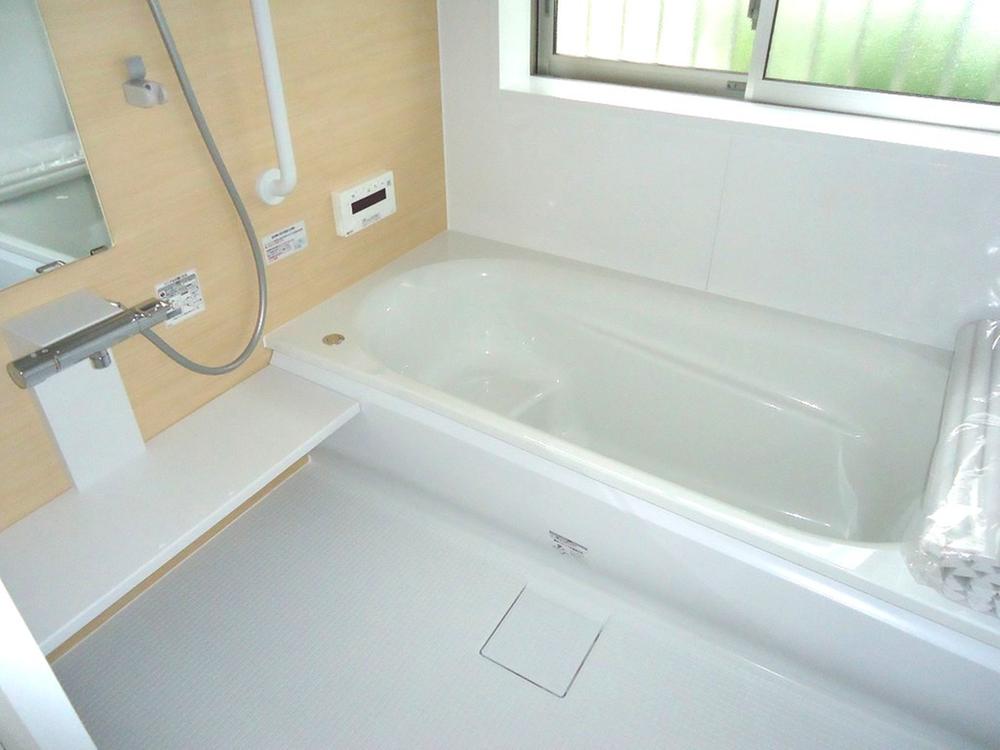 Bathroom. Indoor (11 May 2013) Shooting