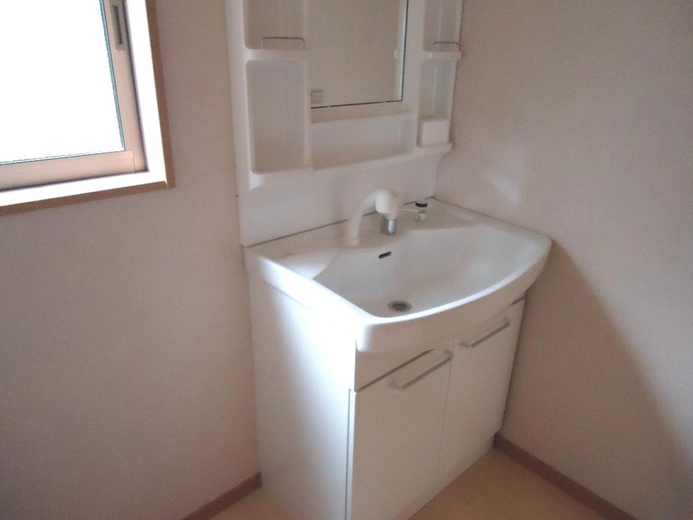 Wash basin, toilet. Indoor (June 2013) Shooting