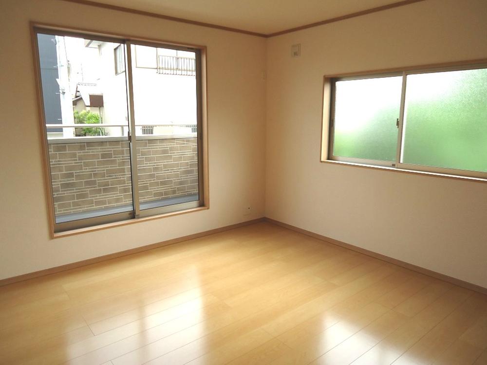 Non-living room. Indoor (June 2013) Shooting