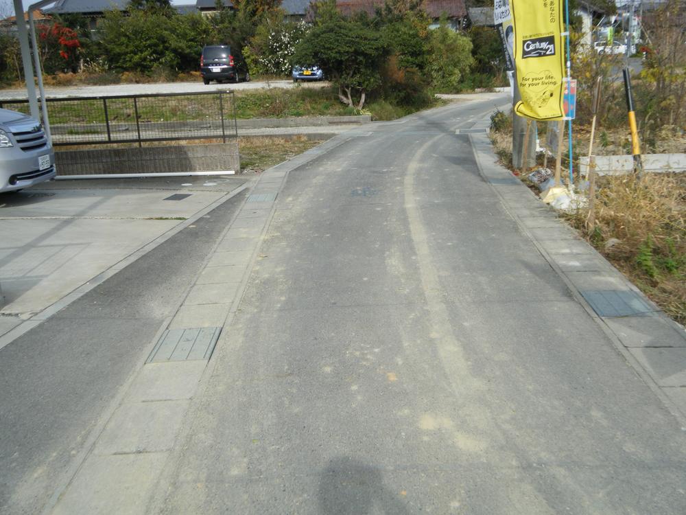 Local photos, including front road