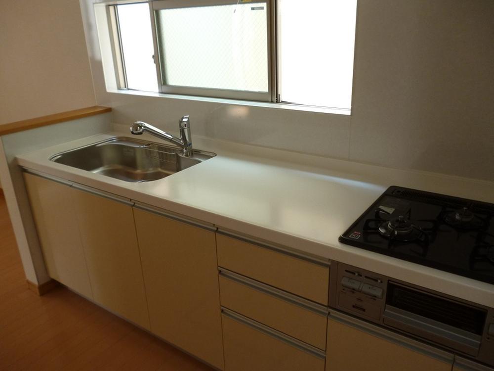 Same specifications photo (kitchen)