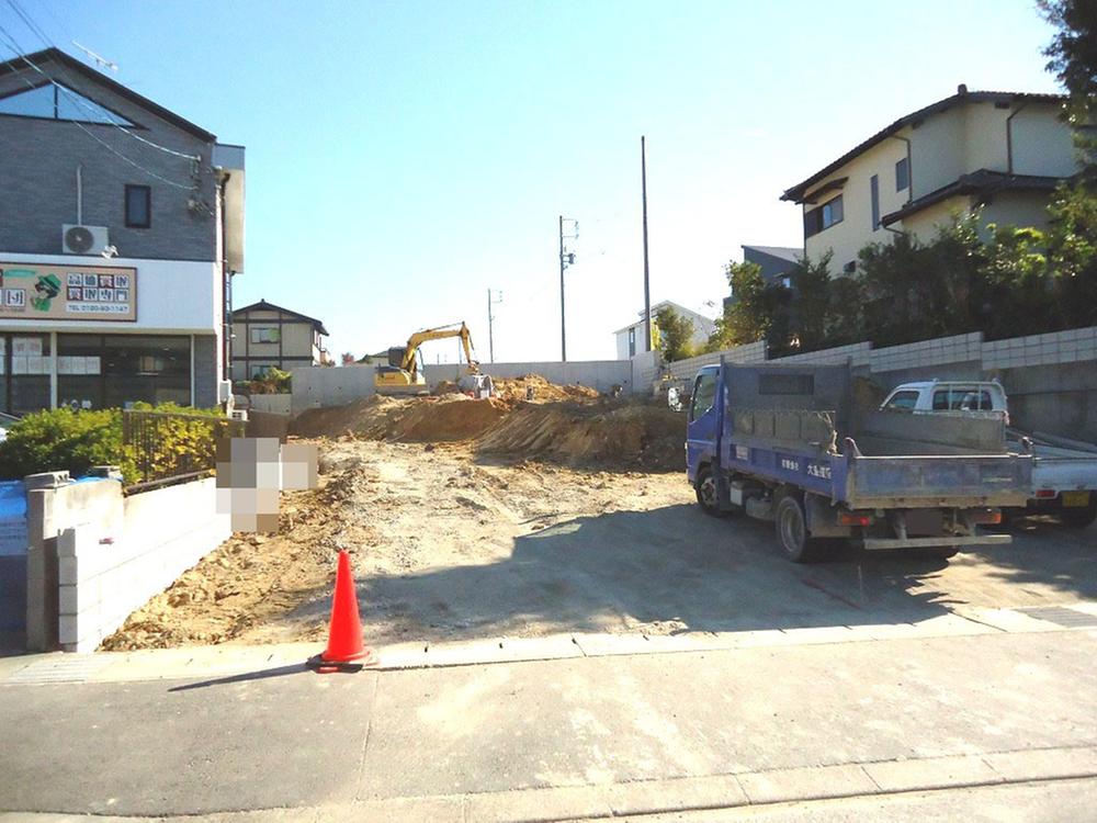 Local appearance photo. Local (11 May 2013) Shooting