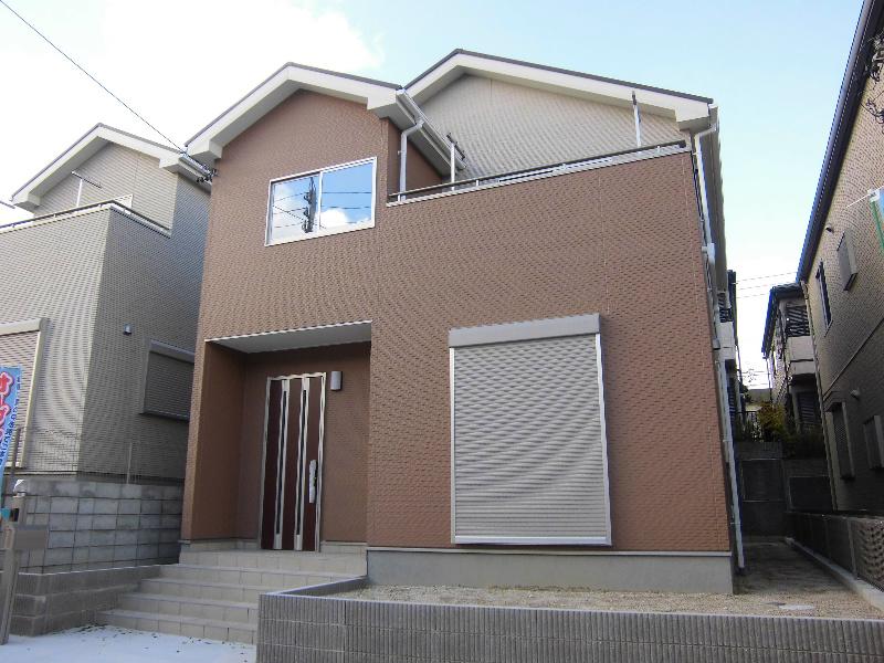 Local appearance photo. December shooting