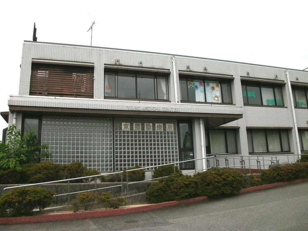 Hospital. 1300m to Togo clinic