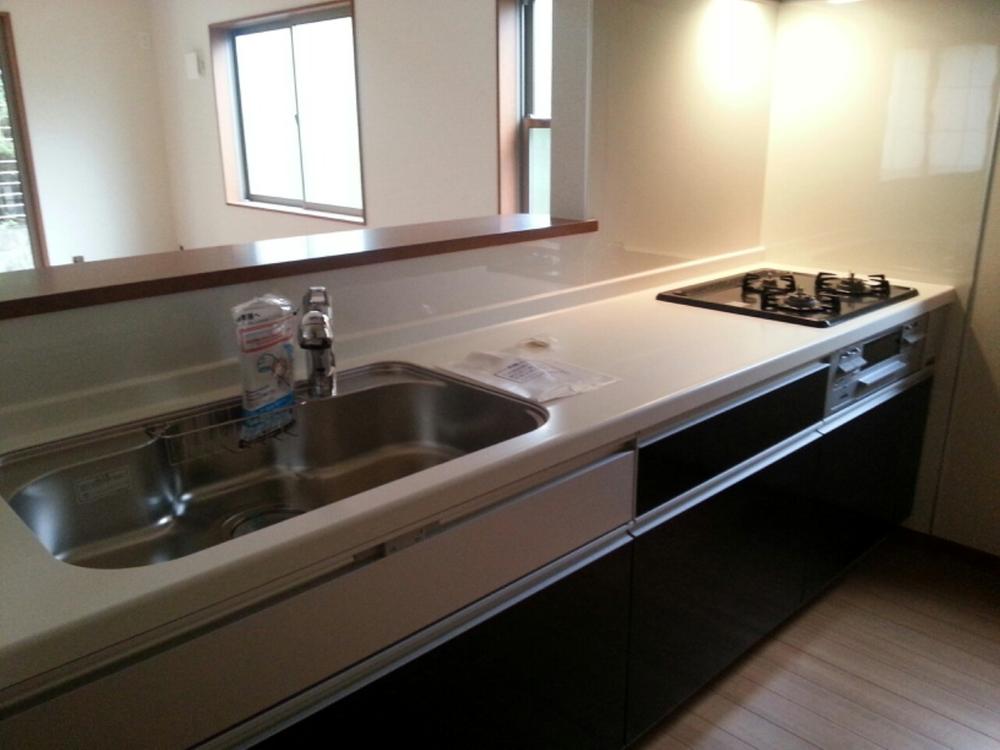 Kitchen. Three mouth stove kitchen