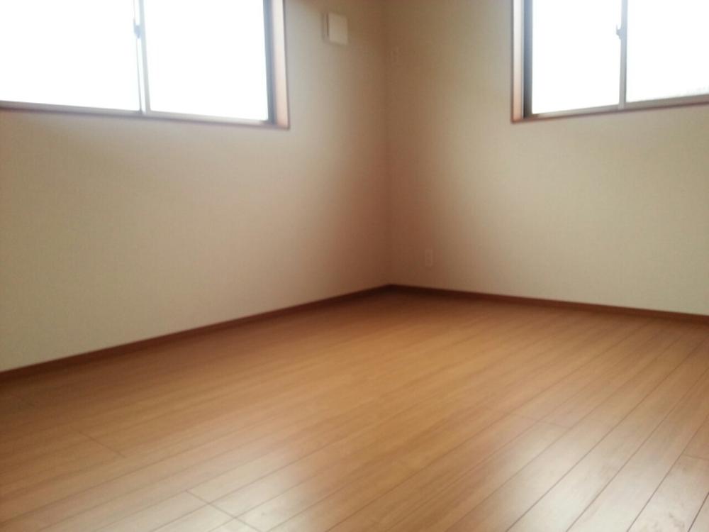 Non-living room. North Western-style