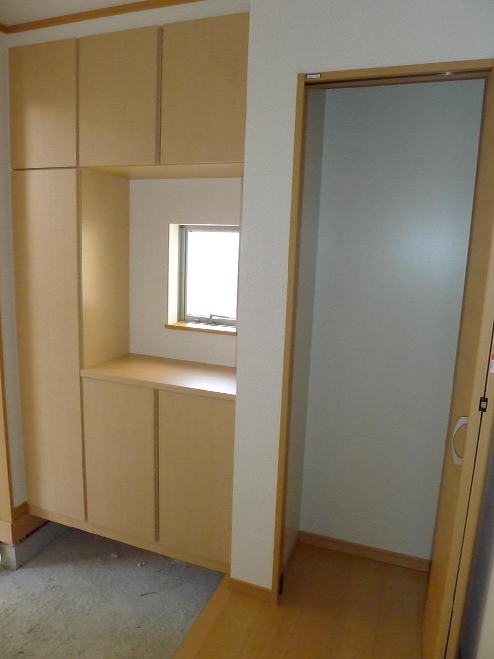 Receipt. With even a convenient storage next to cupboard! ! 