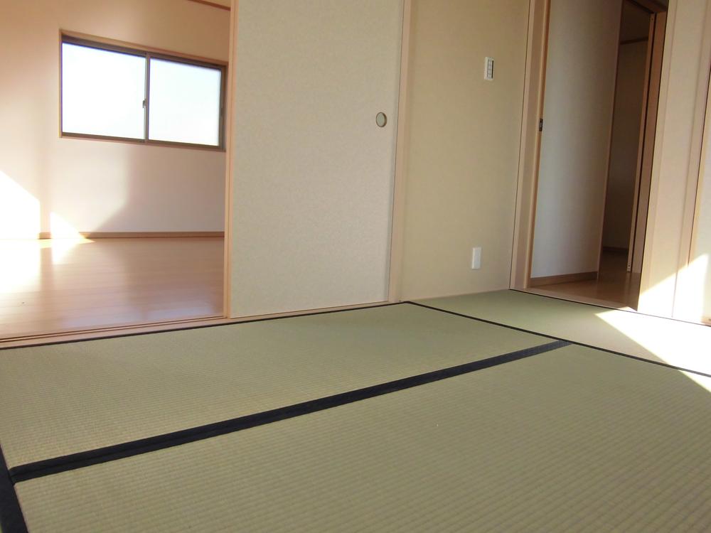 Non-living room. Japanese style room