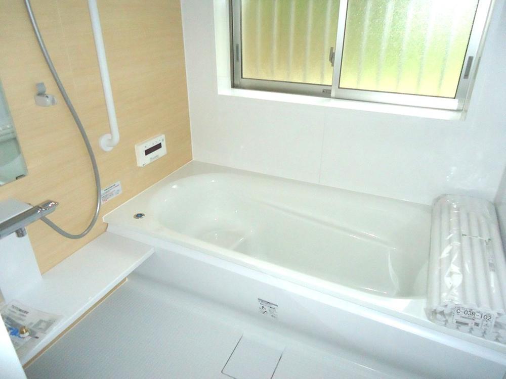 Bathroom. Indoor (11 May 2013) Shooting