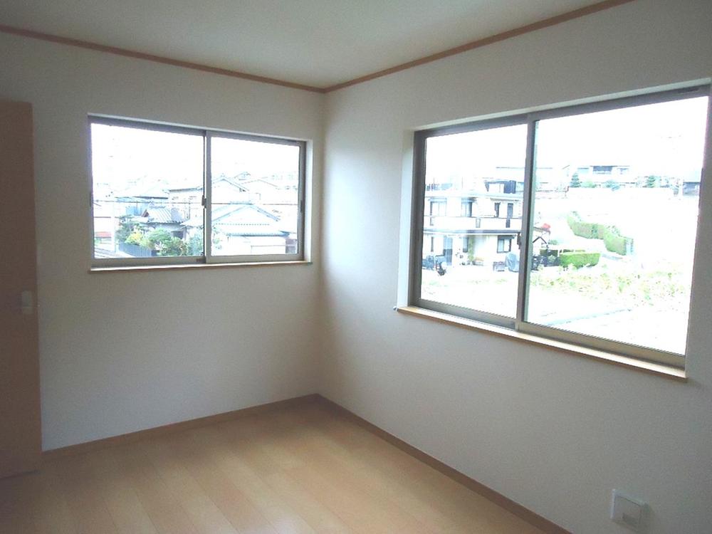 Non-living room. Indoor (11 May 2013) Shooting