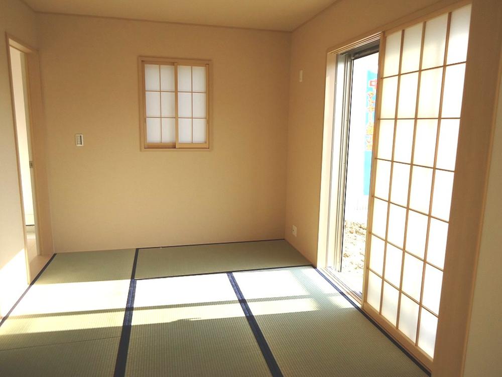 Non-living room. Indoor (12 May 2013) Shooting