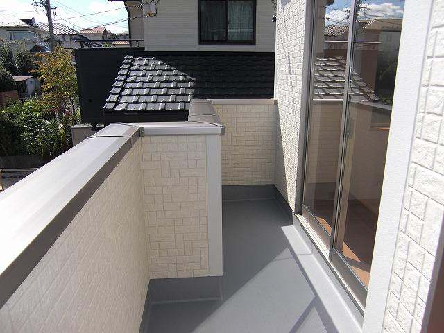 Other. Balcony complete image