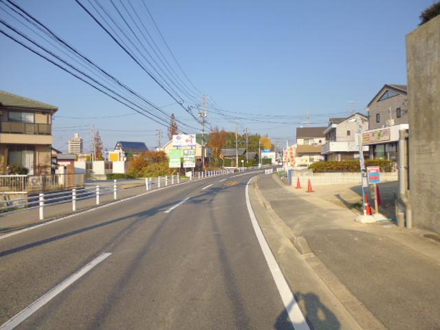 Local photos, including front road. West Frontal road 2013 December 5 shooting