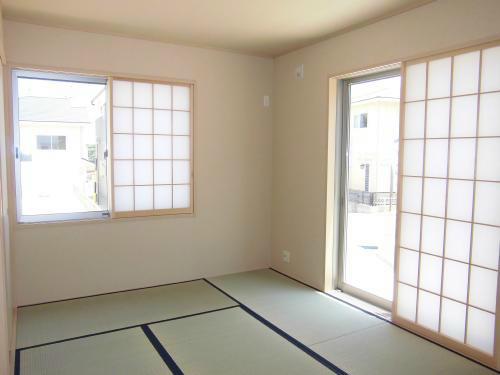 Non-living room. Southeast side of the Japanese-style room 6 quires