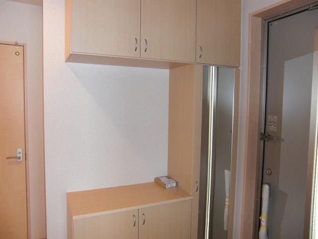 Other. Entrance complete image Full-length mirror with mirror tall type of shoe closet! ! 