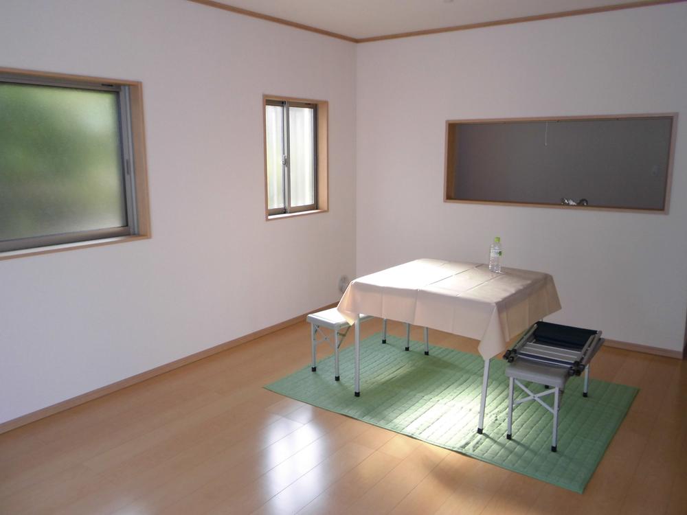 Living. 8 Building (June 2013) Shooting