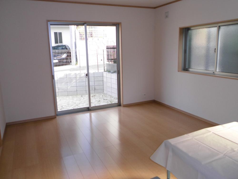 Living. 8 Building (June 2013) Shooting