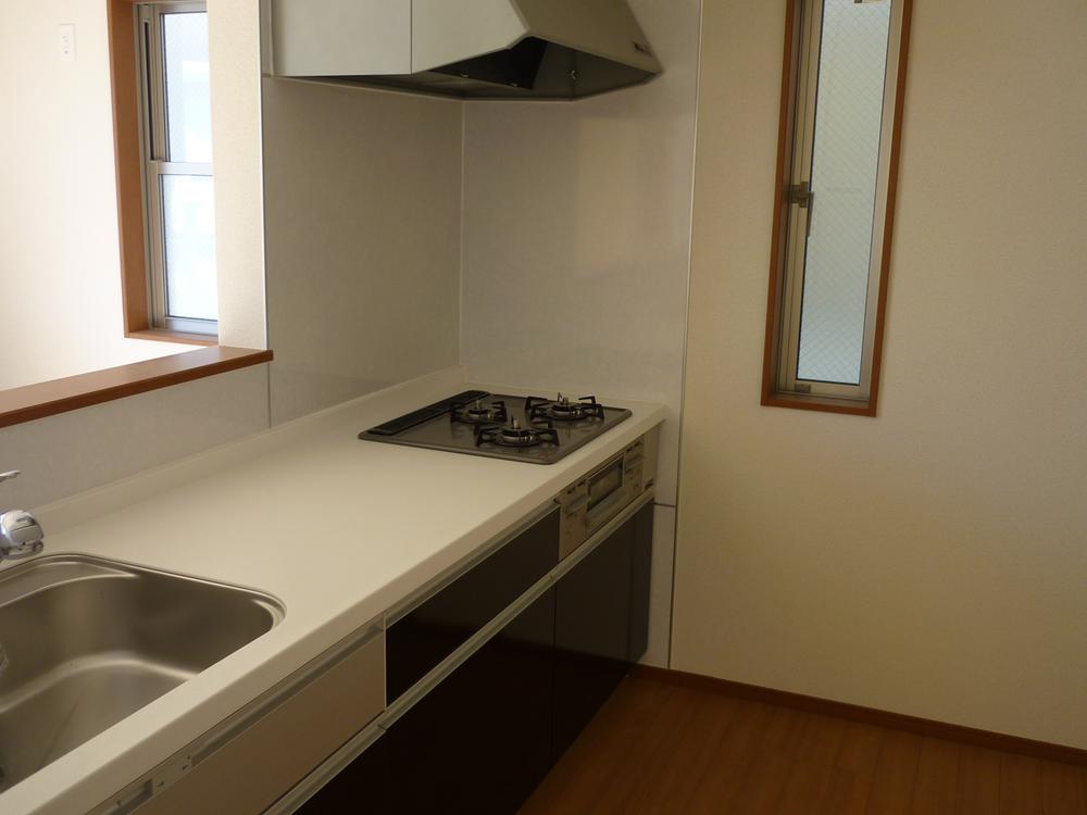 Same specifications photo (kitchen). There is the case that the same specifications differ from actual. 