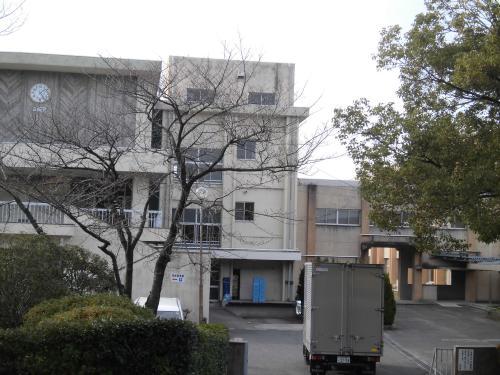 Primary school. Togo Municipal Mauroy to elementary school 920m