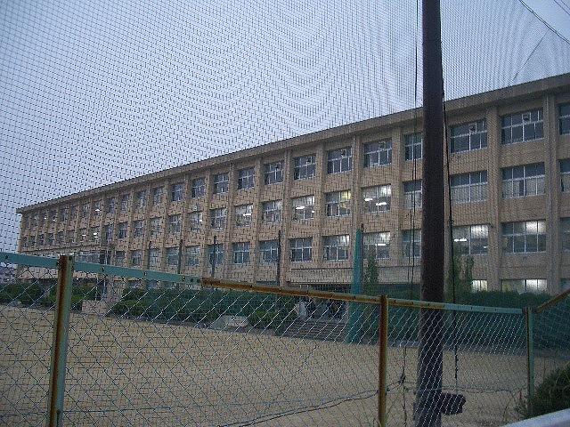 Junior high school. Togo Municipal Haruki until junior high school 2350m