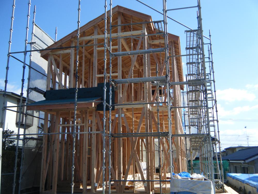 Local photos, including front road. 1 Building