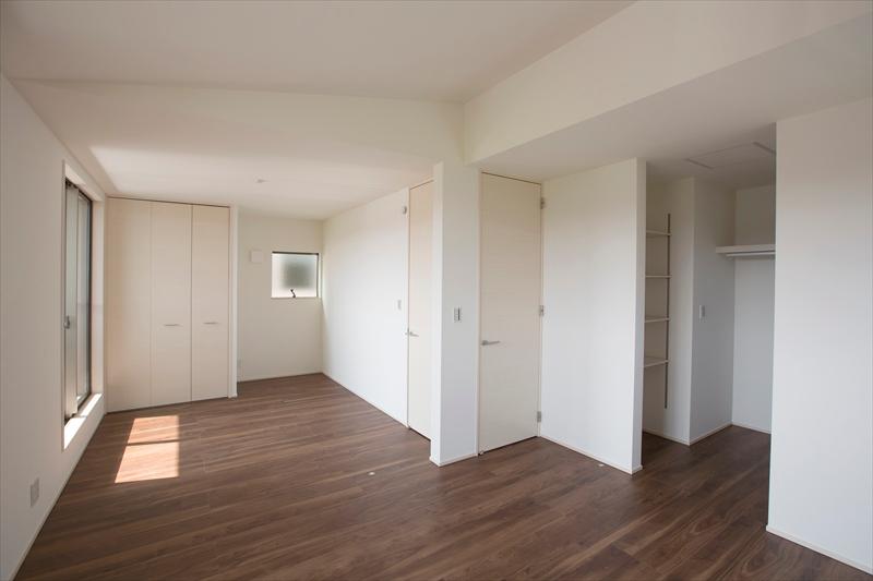 By the Building A Master Bedroom Western and 2 door 1 Room, It allows you to multi-purpose use tailored to the lifestyle. . Building A Master Bedroom