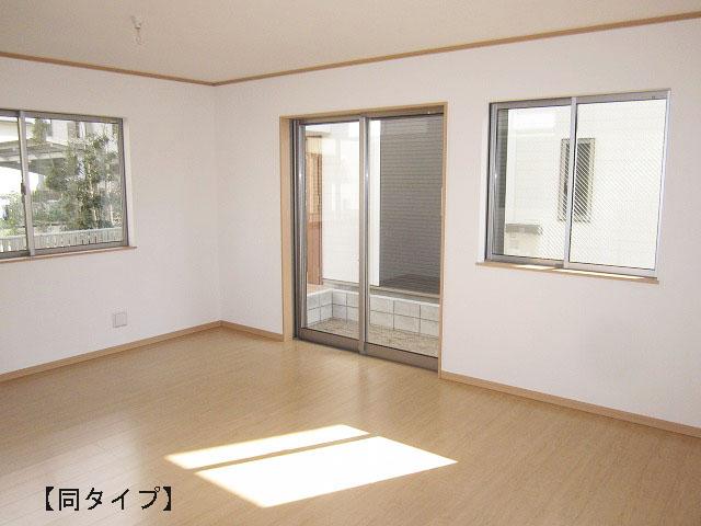 Other. Living complete image photo Spacious 15 quires more! 