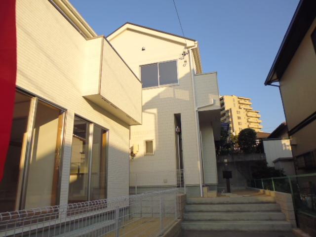 Local appearance photo. 2013 December 5 shooting