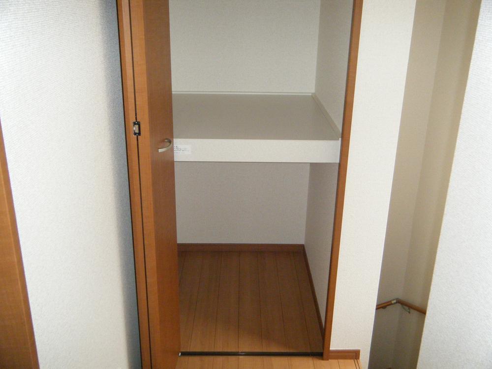 Receipt. Second floor hallway storage