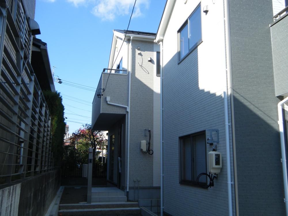 Local appearance photo. Building 2 appearance