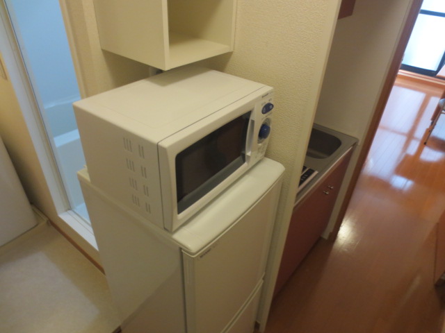 Other Equipment. Range refrigerator also comes with.