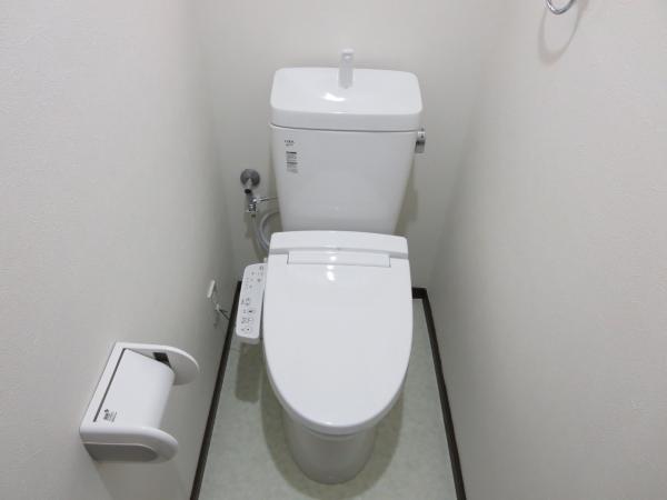 Toilet. Because it also becomes a new toilet, You can use comfortably.