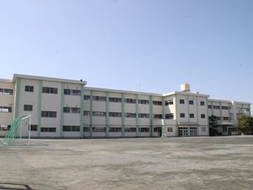 Primary school. Municipal Sohei up to elementary school (elementary school) 1800m