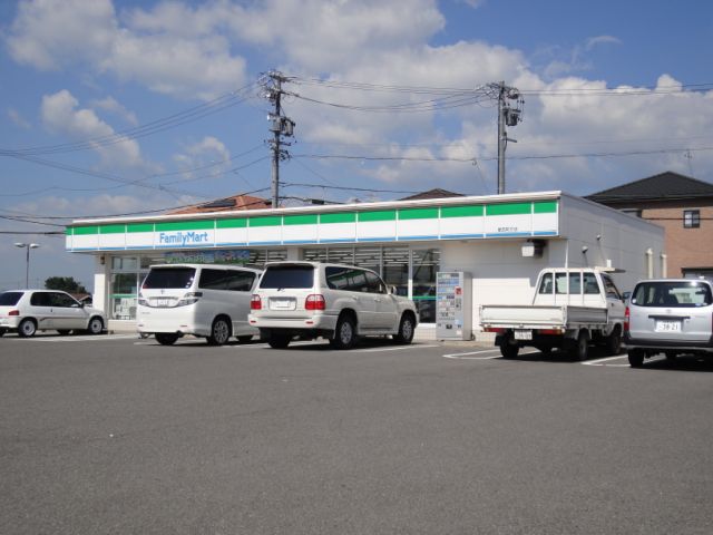 Convenience store. FamilyMart love west-cho, how shop until (convenience store) 230m