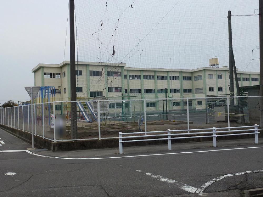 Primary school. Sohei until elementary school 1730m