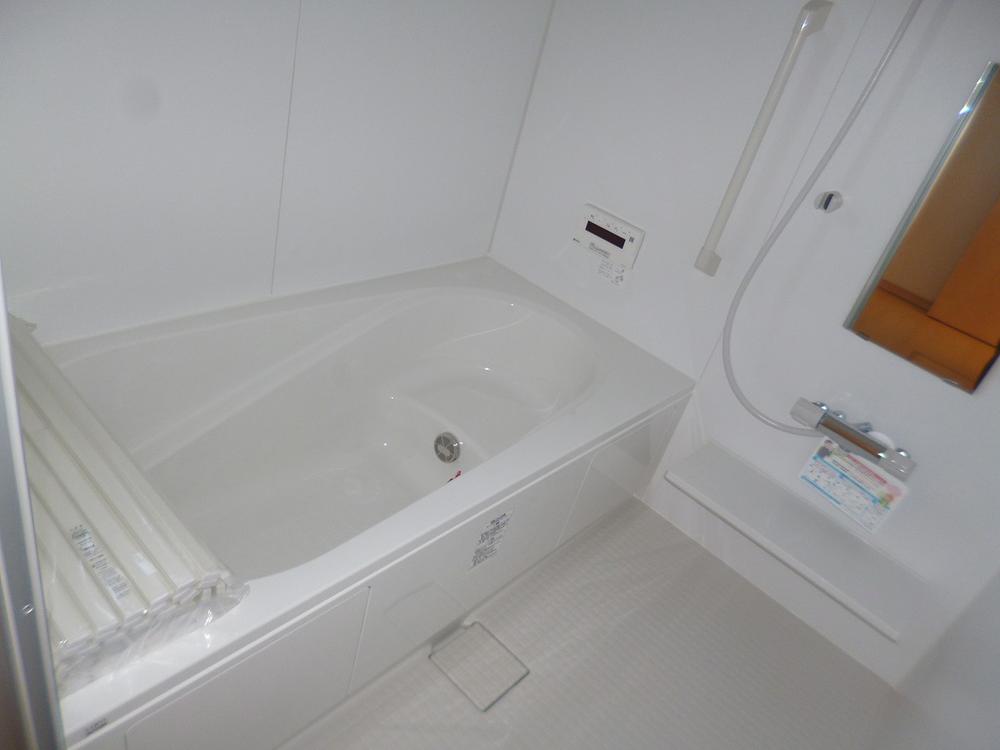 Bathroom.  ◆ Bathroom ventilation dryer with ◆ 