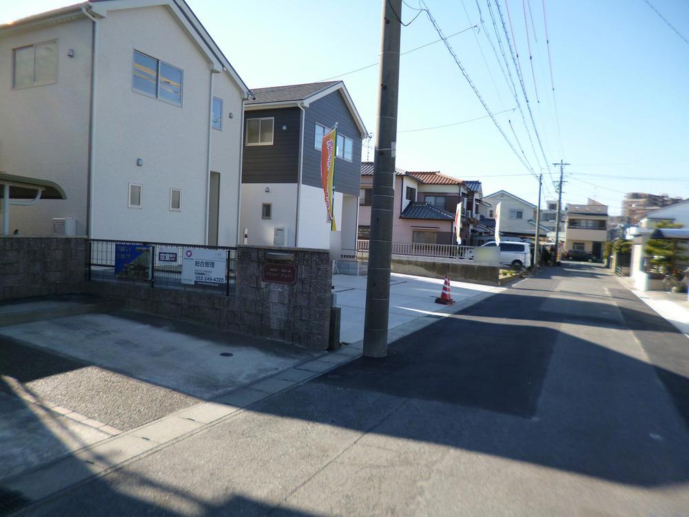 Local photos, including front road.  ◆ The entire photo ◆ 