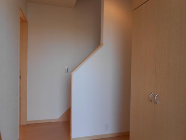 Entrance. Indoor (11 May 2013) Shooting