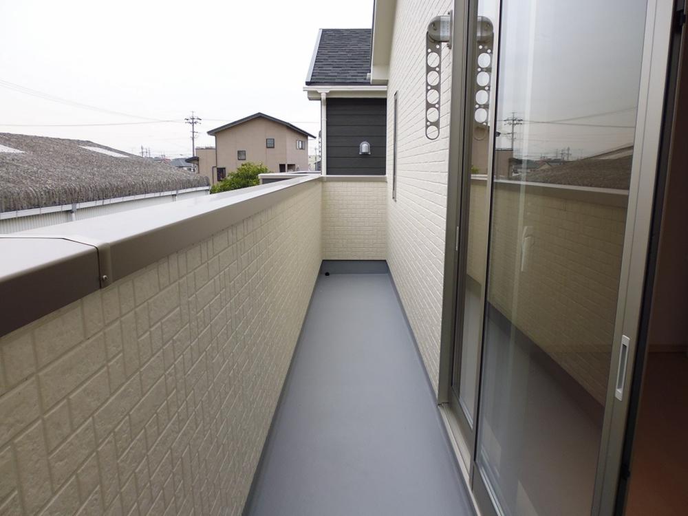 Balcony. 2013.12.9 shooting Building 2