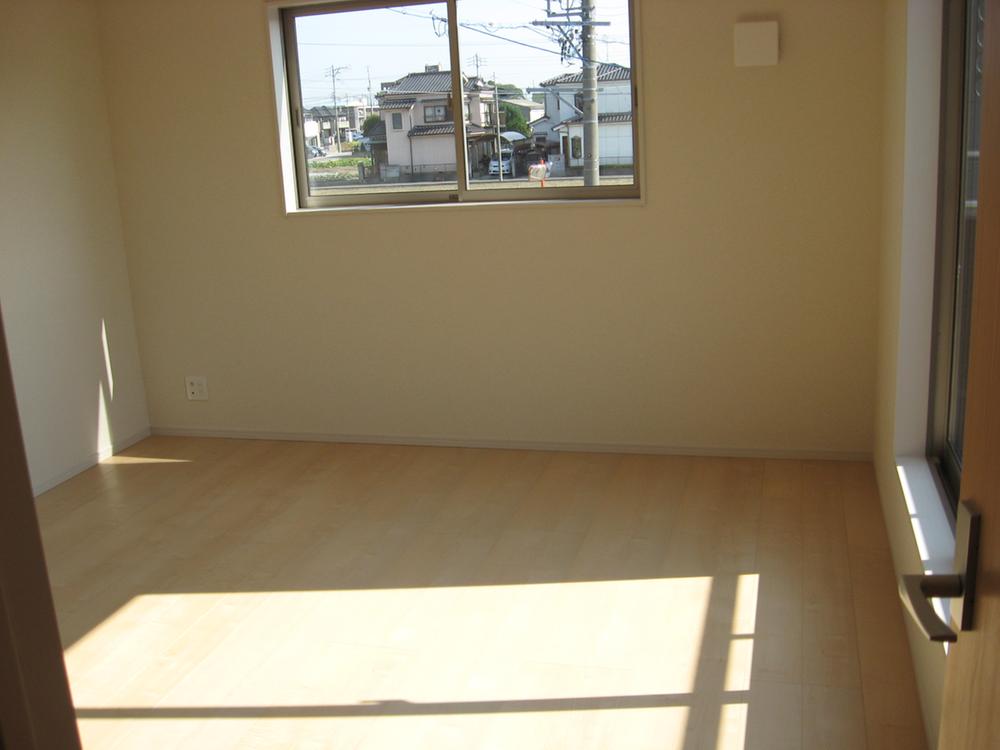 Non-living room. ◇ 1 Building 2 Kaiyoshitsu  Sunny
