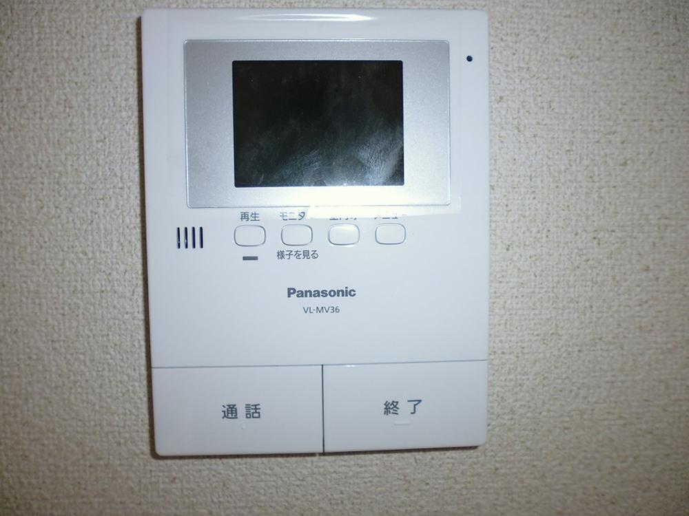 Other introspection. TV monitor Hong 2013.12.3 shooting