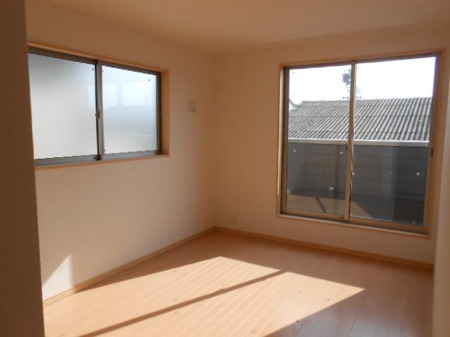 Non-living room. Indoor (11 May 2013) Shooting