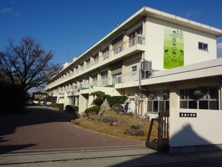 Primary school. Daiji Municipal Daiji to elementary school 1611m