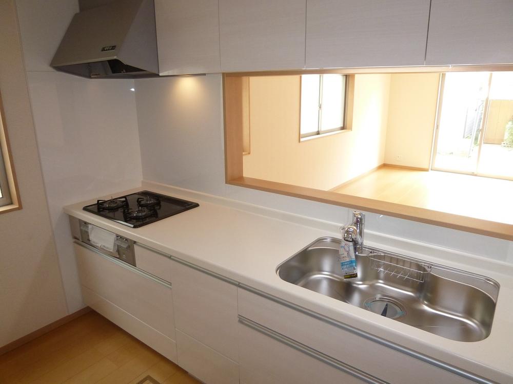 Kitchen.  ◆ Underfloor storage with face-to-face kitchen ◆ 