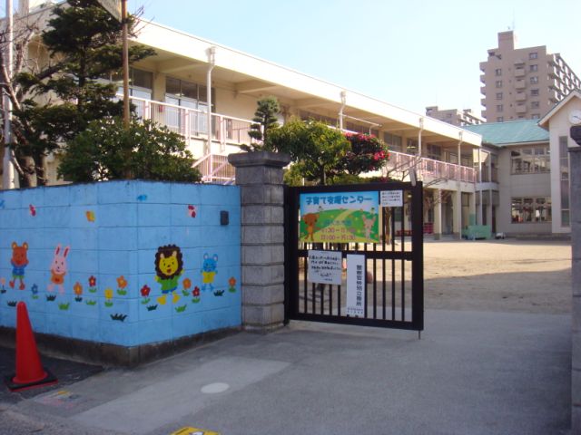 kindergarten ・ Nursery. Municipal Kanie nursery school (kindergarten ・ 180m to the nursery)