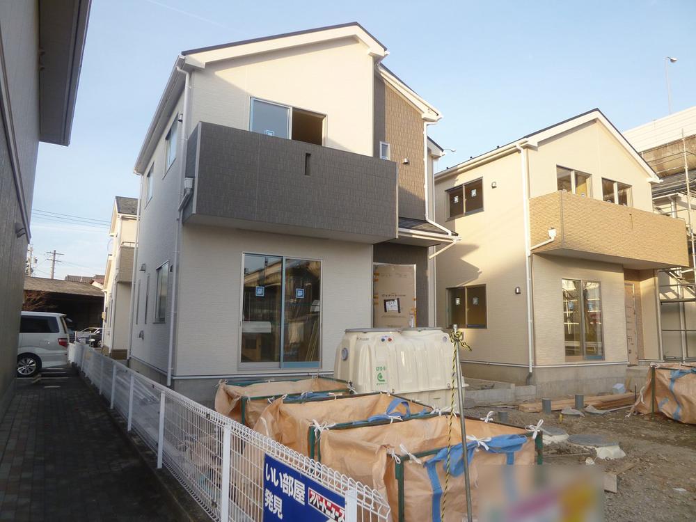 Local appearance photo. Current Status photo