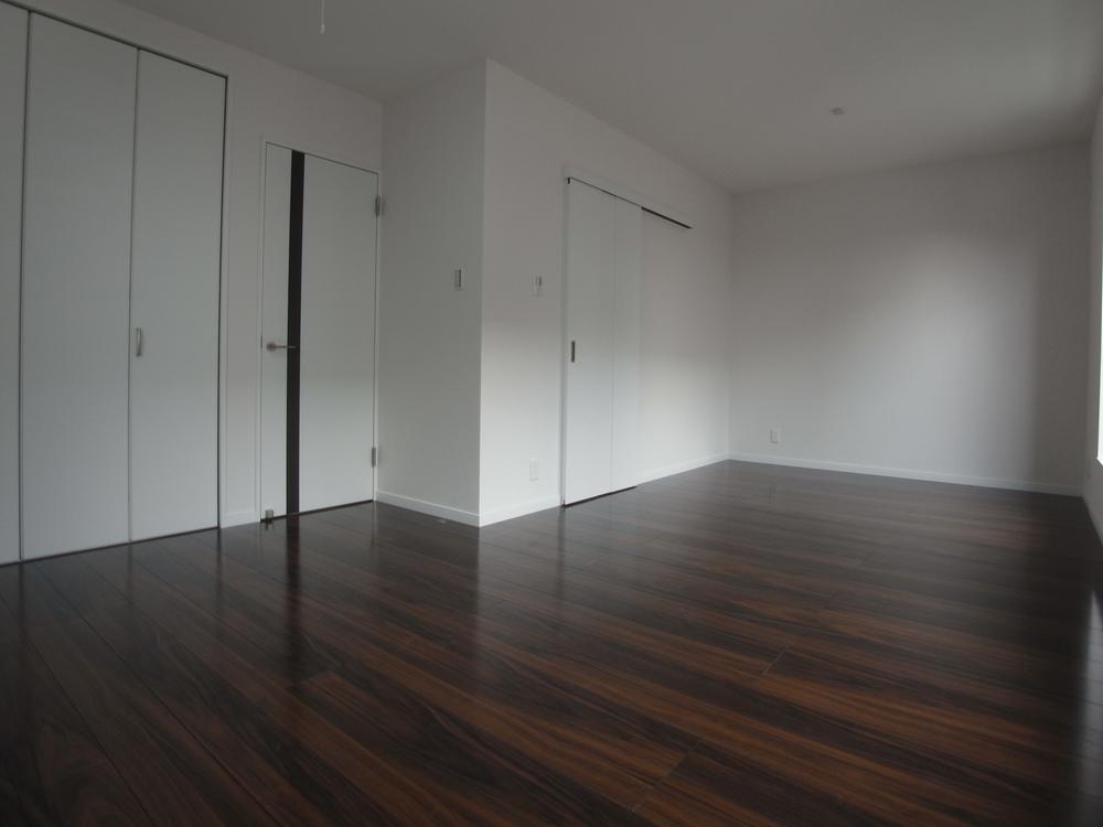 Non-living room. Indoor (September 2013) Shooting