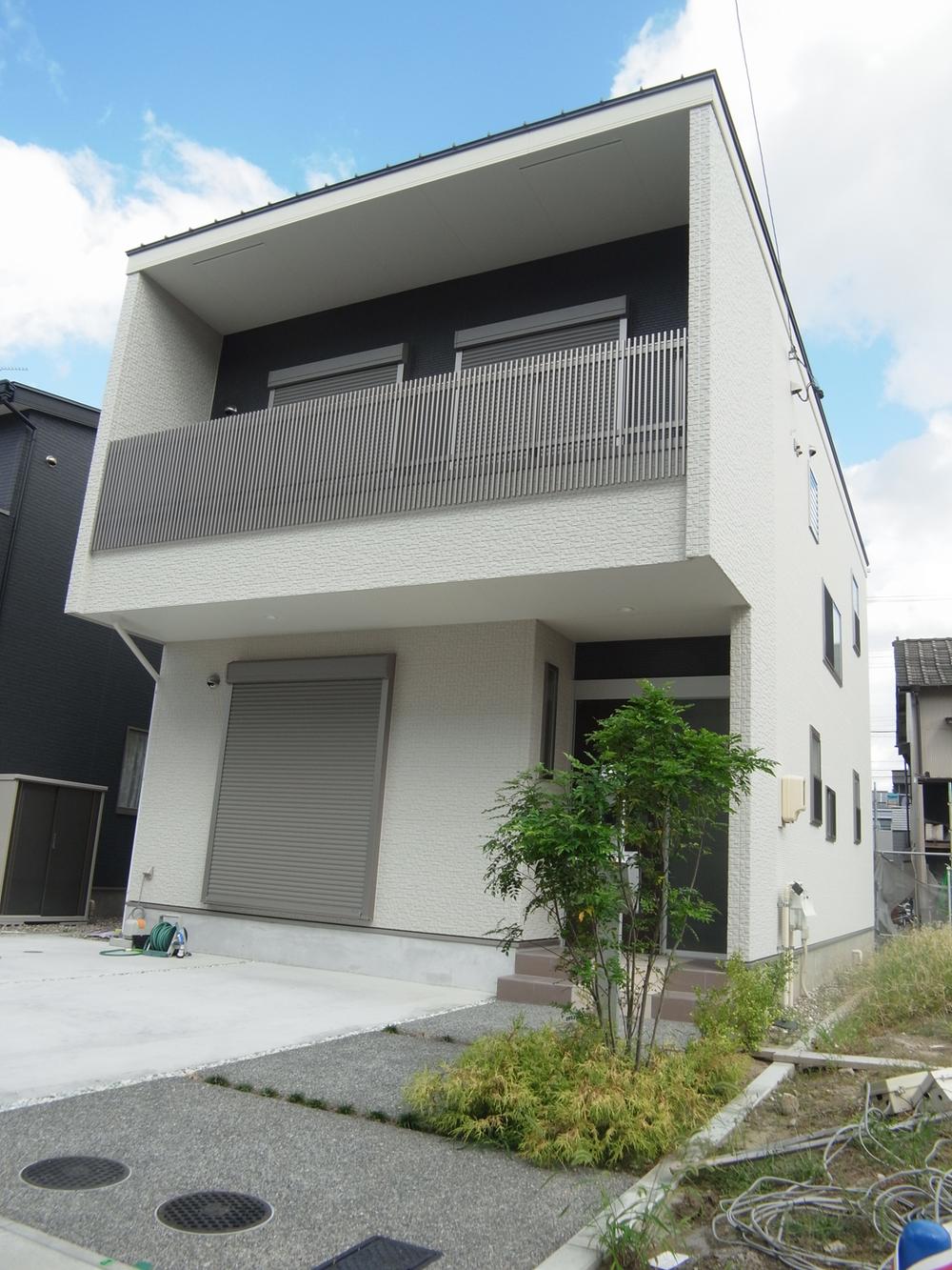 Local appearance photo. Local (10 May 2013) Shooting