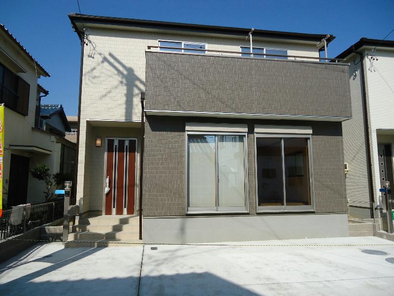 Local appearance photo. Complete sun hit good